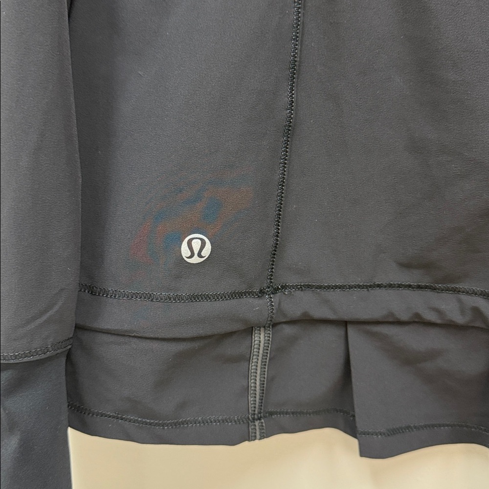Lululemon LightenedUp Pullover Jacket Black Sz 6!! - Picture 9 of 12